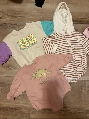 Baby sweater rompers